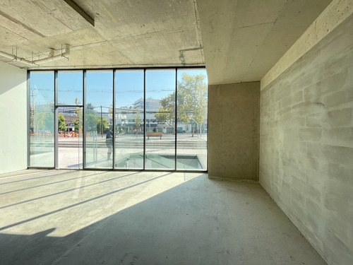 Excelente Local Comercial Para Habilitar En Nueva Costanera
