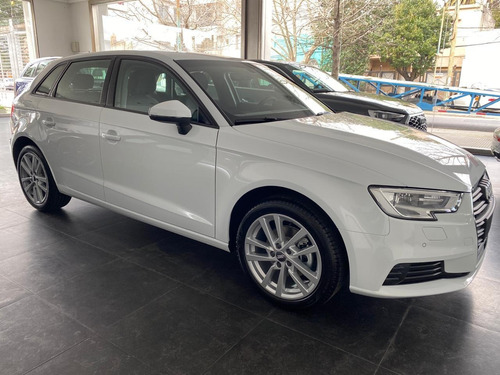 Nuevo Audi A3 1.4 Tfsi S-tronic 150 Cv Sportback 2021 0km