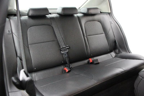 Imagem 13 de 14 de Chevrolet Onix 1.0 Turbo Flex Plus Premier Automático 2020/2