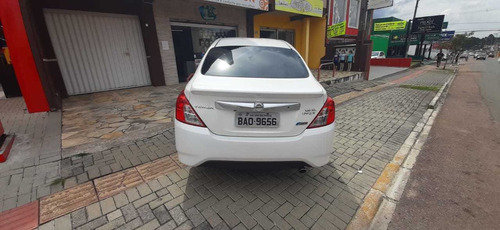 Nissan Versa 2017 1.6 16v Sl Unique Aut. 4p