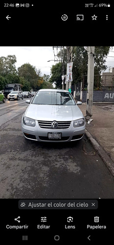 Volkswagen Jetta 2.0 L4 At