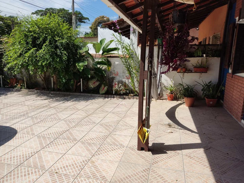 Imagem 2 de 15 de Casa Térrea No Centro De Bertioga, Com Amplo Quintal. - V841