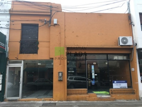 Muy Buen Local En Pleno Centro De San Carlos. Apto Gastronomía, Elaboración De Panificados.- Ref: 139