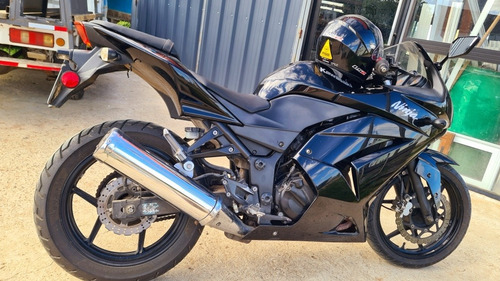 Imagen 12 de 13 de Kawasaki R250