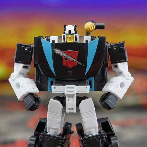 Figura De Acción Transformers Legacy Wheeljack 5.5 Pulgadas