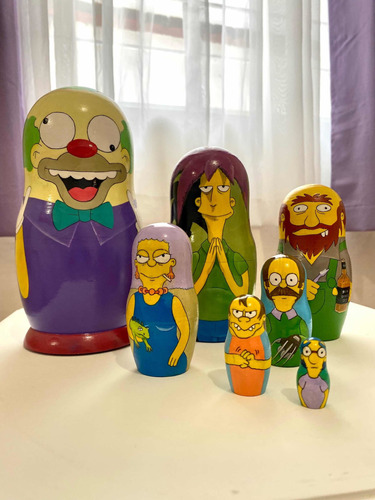 Figuras De Los Simpson Pintadas A Mano