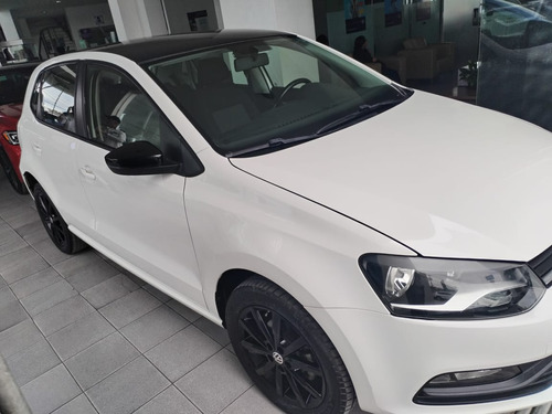 Volkswagen Polo 1.6 L4 Sound Tiptronic At