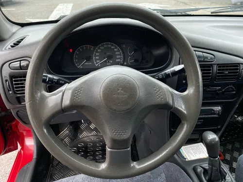 Mitsubishi Lancer 1.6 Glxi