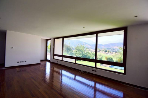 Casa Mediterranea En Exclusivo Condominio Cod.061