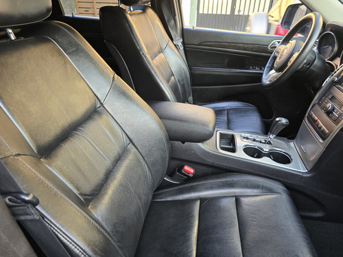 Jeep Grand Cherokee Laredo V6 Lujo 4x2 At