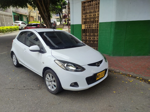 Imagen 8 de 15 de Mazda 2 Automático 1.500 5p