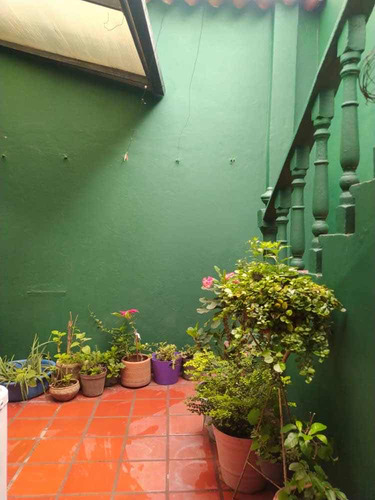 As En Venta Casa En Barrio Sucre A Pie De Calle