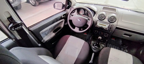 Ford Fiesta 1.6 Ambiente Mp3