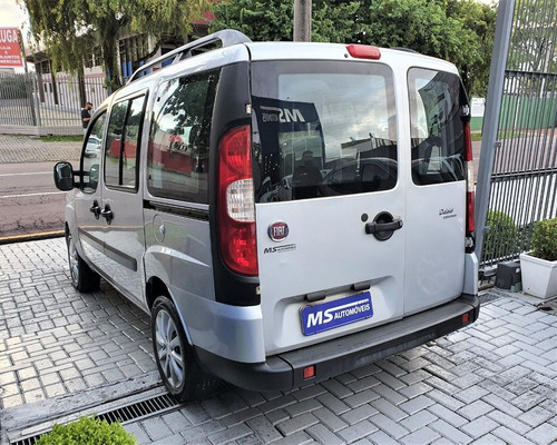 Imagem 6 de 11 de Doblo Essence 1.8 - 7 Lugares - 2020