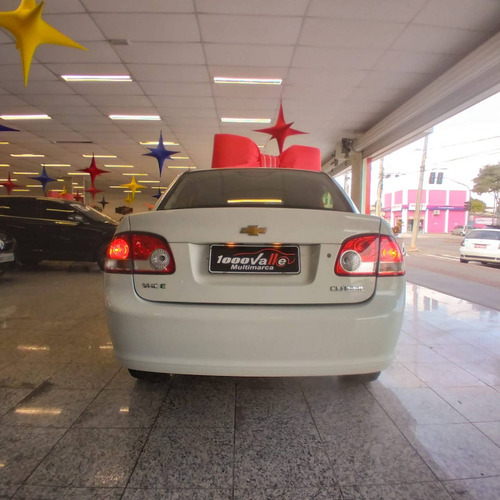 Imagem 12 de 12 de Chevrolet Classic 1.0 Mpfi Ls 8v Flex 4p Manual