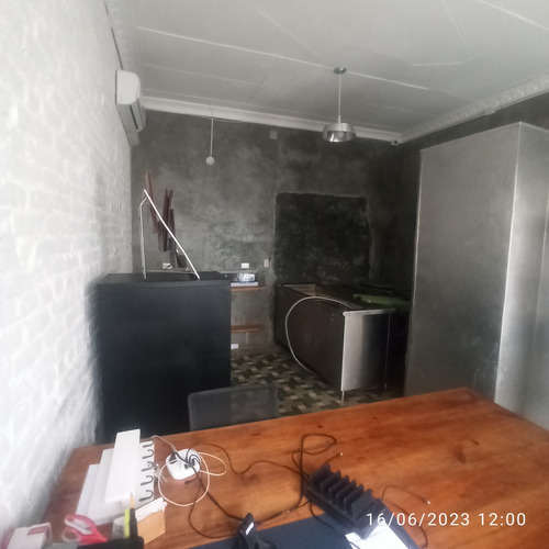 Vendo Local En Chacao (local, Clínica Odontológica, Oficina O Lunchería). Zhernandez