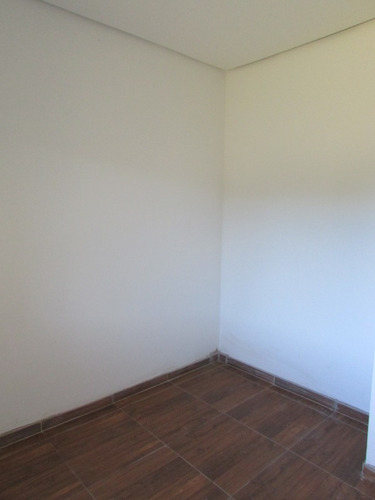 Imagem 13 de 29 de Casa Em Condomínio Para Aluguel, 2 Quartos, 1 Vaga, Ponta Grossa - Porto Alegre/rs - 2655