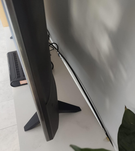 Repuesto Pies Pata Soporte Smart Tv Tcl L65p8m Color Gris Oscuro