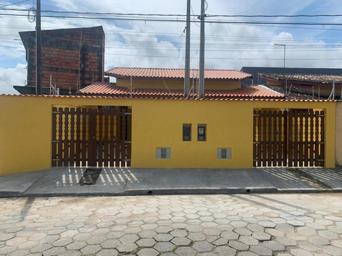 Imagem 1 de 3 de Casas 2 Quartos Para Venda Em Itanhaém, Jardim Magalães, 2 Dormitórios, 1 Suíte, 2 Banheiros, 2 Vagas - 339_2-877977