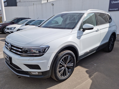 Imagen 18 de 25 de Volkswagen Tiguan Allspace 2.0 Tsi Highline 2.0 Ugarcia