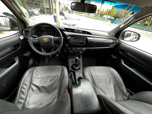 Toyota Hilux 2.8 STD 4X4 CD 16V