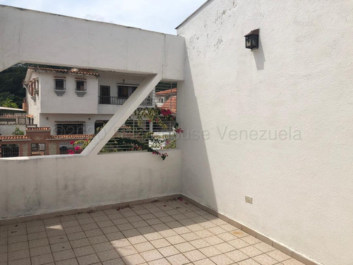 Casa En Venta Prebo Ii Inm De Multiples Niveles Con Diseño Vanguardista, Jardines Internos, Iluminacion Natural, Ventanas Panaramicas, Terraza. Valencia 22-12924
