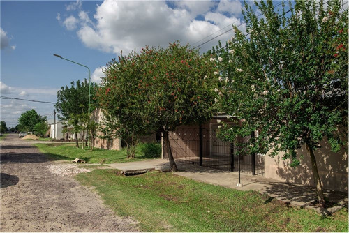 Imagen 2 de 30 de Casa En Venta En Barrio Padre Celso Avellaneda
