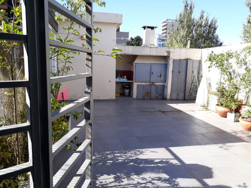 Imagen 1 de 14 de Venta De Ph En Planta Alta En 5 36 Y 37 - La Plata