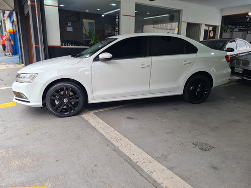 Volkswagen Jetta 2.0 Tsi Highline 4p