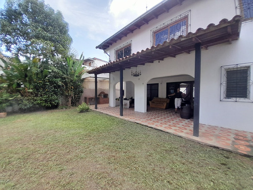 Excelente Oportunidad De Casa Duplex En Venta En Colinas De Bello Monte Rvz