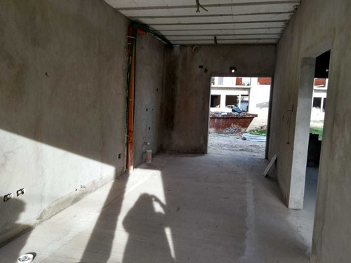 Imagen 3 de 11 de Venta Departamento Tres Ambientes San Miguel Complejo