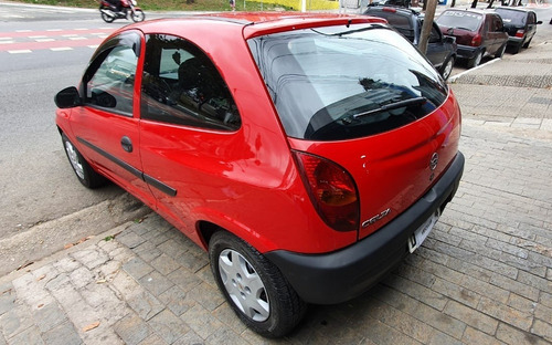 Imagem 7 de 15 de Chevrolet Celta 1.0 2002 2p