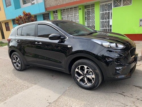 Imagen 2 de 8 de Alquiler De Camionetas Suv Automáticas Y Mecánicas