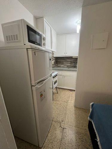 Vendo Monoambiente En Complejo Arcobaleno, Punta Del Este. Tipo Casita Con Jardín Y Piscina.