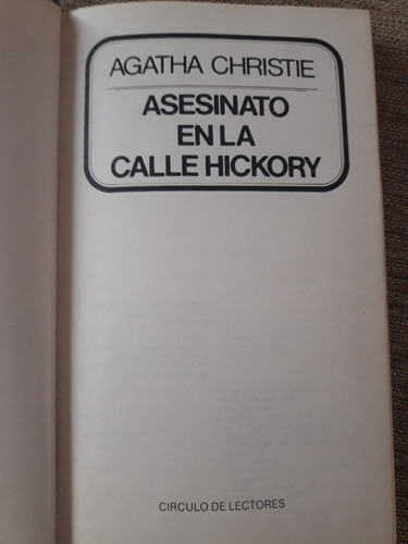 Asesinato En La Calle Hickory - Agatha Christie Tapa Dura (Usado)