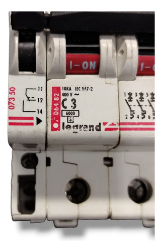 Legrand C3 6000 064 82 073 50 (Usado)