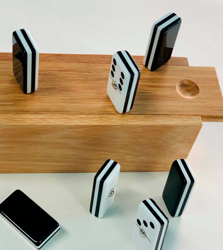 Domino Acrílico Cebra Negro En Caja De Madera