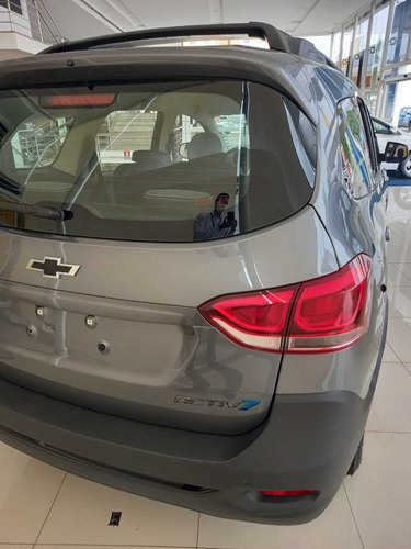 Imagem 4 de 11 de Chevrolet Spin Activ 5 1.8 (flex) (aut)