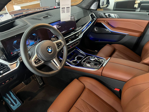 X7 M60i