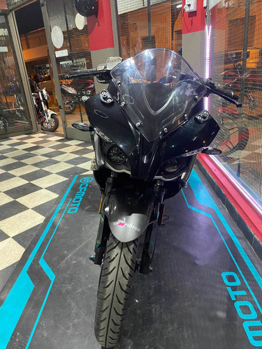 Imagen 3 de 16 de Bajaj Rs 200