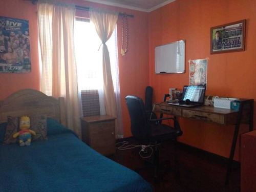 Estupenda Casa Remodelada, Excelente Ubicación.