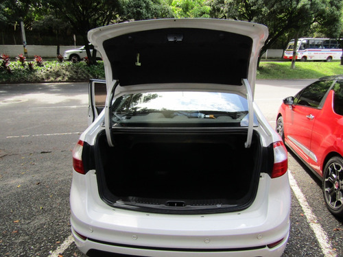 Imagen 15 de 15 de Ford Fiesta 2015