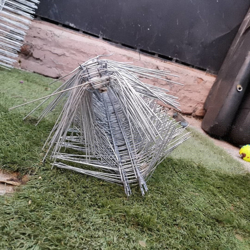 Imagen 2 de 3 de Púas, Pinchos Para Palomas Repelentes De Aves 1mts