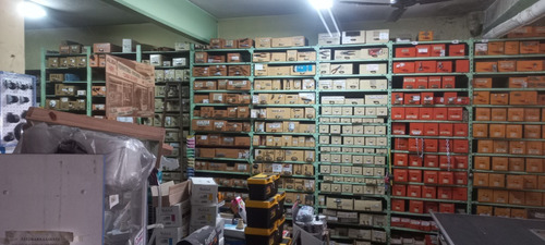 Imagen 8 de 13 de Se Escuchan Ofertas!! Nuevo Valor!! Venta De Fondo De Comercio Y Alquiler De Local Comercial De 200 M2 Totalmente Armado, Instalado Y Equipado Para Ferretería