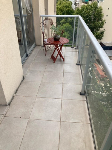 Totalmente Equipo,frente, Toilete,dormitorio En Suite Balcon