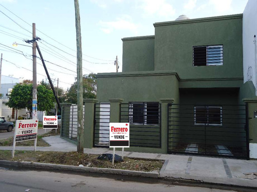 Casa Ph En Venta En Ituzaingo Sur