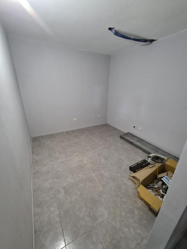 Imagen 10 de 25 de Galpón A Estrenar, B° Alberdi, A Metros De Av. Colón