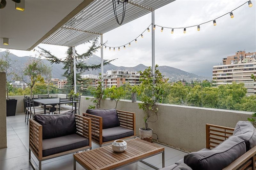 Departamento En Venta De 2 Dorm. En Vitacura