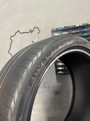 Pneu 285/35r22 Yokohama Advan Sport V105 (Usado)
