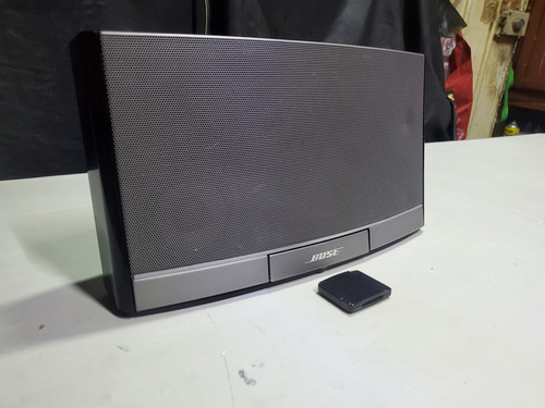 Bose Sounddock Portable Bluethooth, Aux, Bateria Al 100% Negro/gris (Usado)